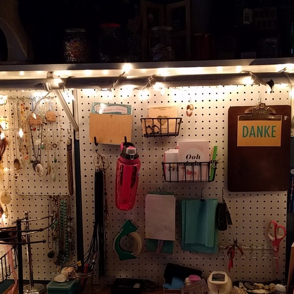 Meet your Posher, Gemerosity - Picture 2 of 6